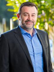 Associate Professor Geoff Argus