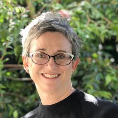 Professor Sarah Roberts-Thomson