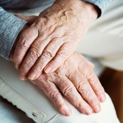 Boosting neuroplasticity in elderly participants